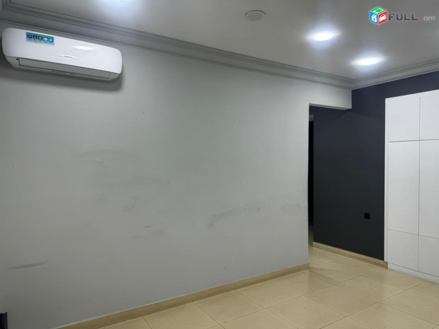 Վարձով 1-ին գիծ կոմերցիոն տարածք։ For rent կոդ G2560