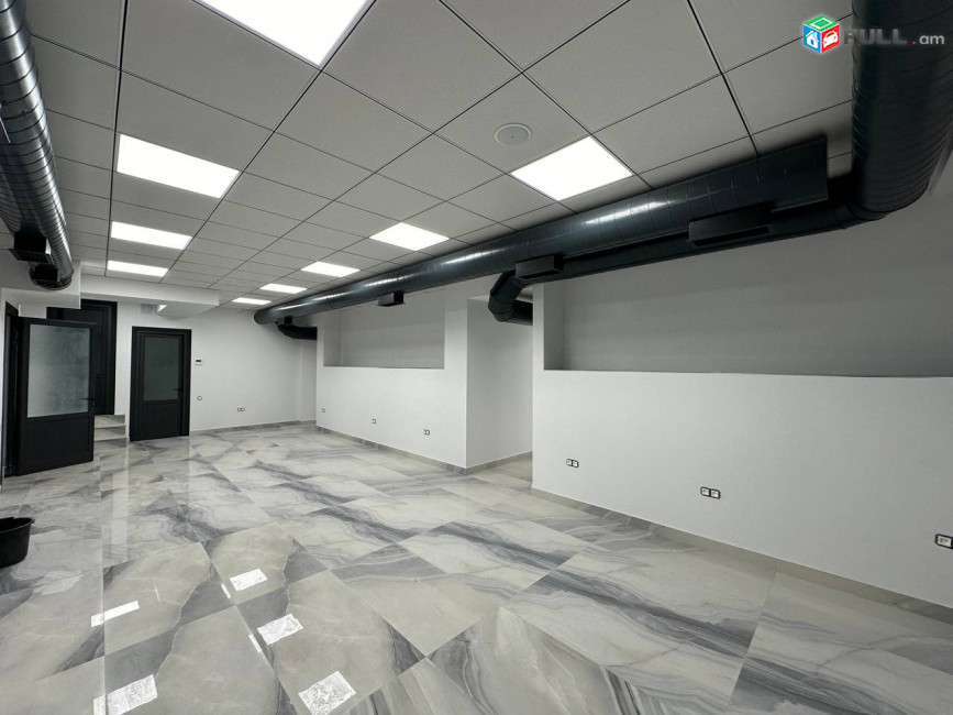 Վարձով 1-ին գիծ կոմերցիոն տարածք։ For rent կոդ G2561