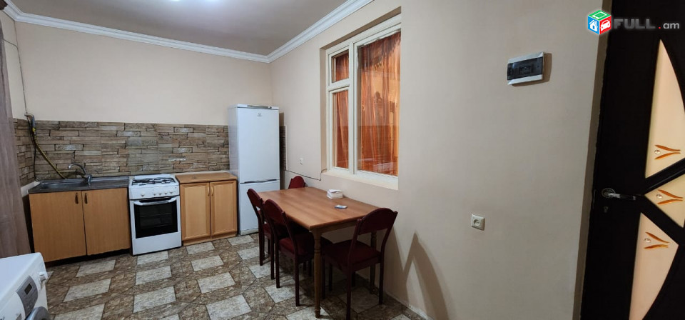 Վարձով է տրվում 3 սենյականոց տուն։ For rent կոդ B1625