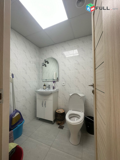 Վարձով կոմերցիոն տարածք։ For rent կոդ G2572