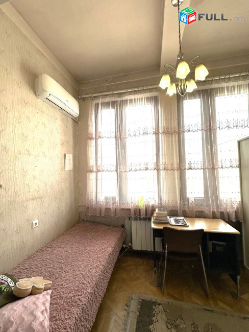 Վարձով 1-ին գիծ, լուսավոր  բնակարան։ For rent կոդ B1629