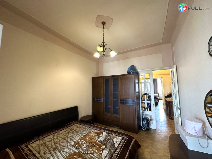 Վարձով 1-ին գիծ, լուսավոր  բնակարան։ For rent կոդ B1629