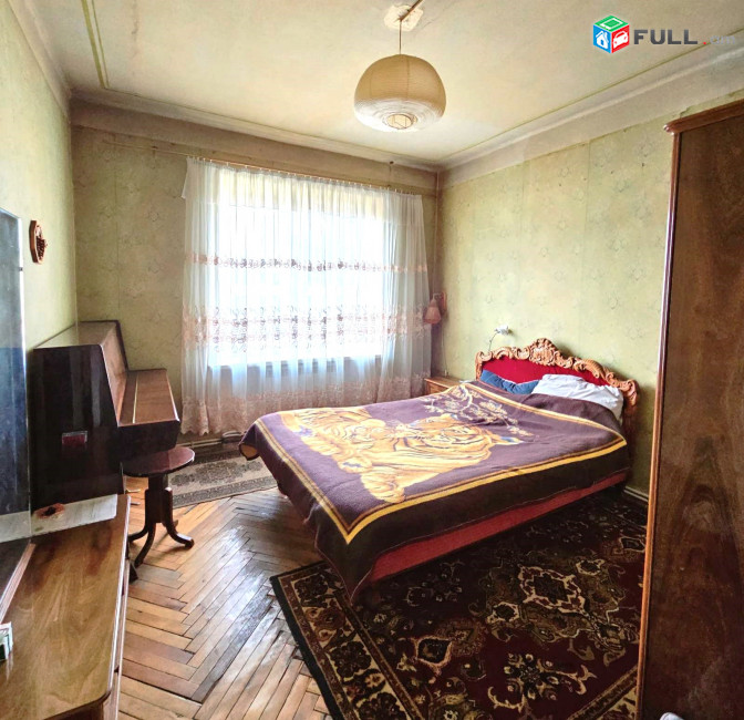 Վարձով է տրվում լուսավոր  բնակարան։ For rent կոդ B1628