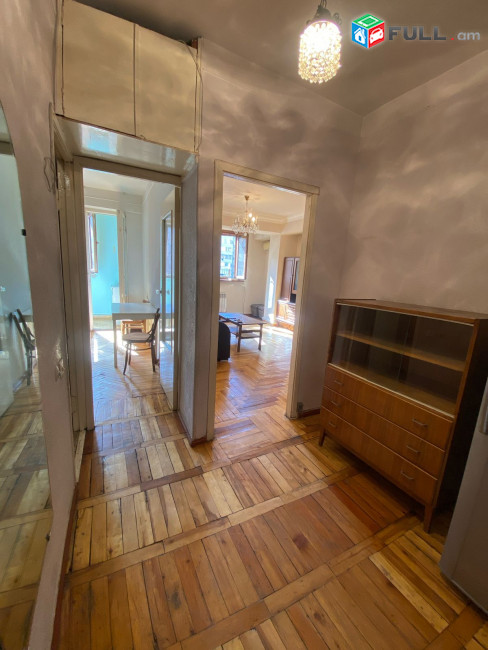 Վաճառվում է լուսավոր բնակարան For sale կոդ C1809