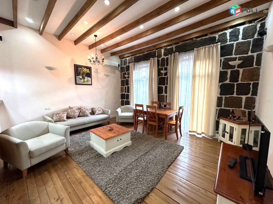 Վաճառվում է 3 սենյականոց բնակարան։ For sale կոդ C1811