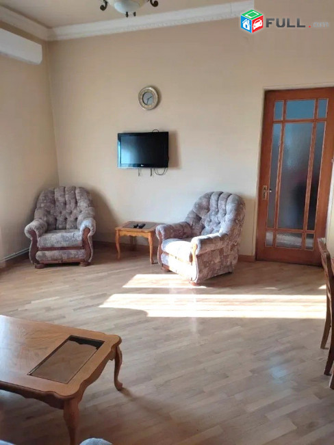 Վարձով 2 սենյականոց բնակարան։ For rent կոդ B1631
