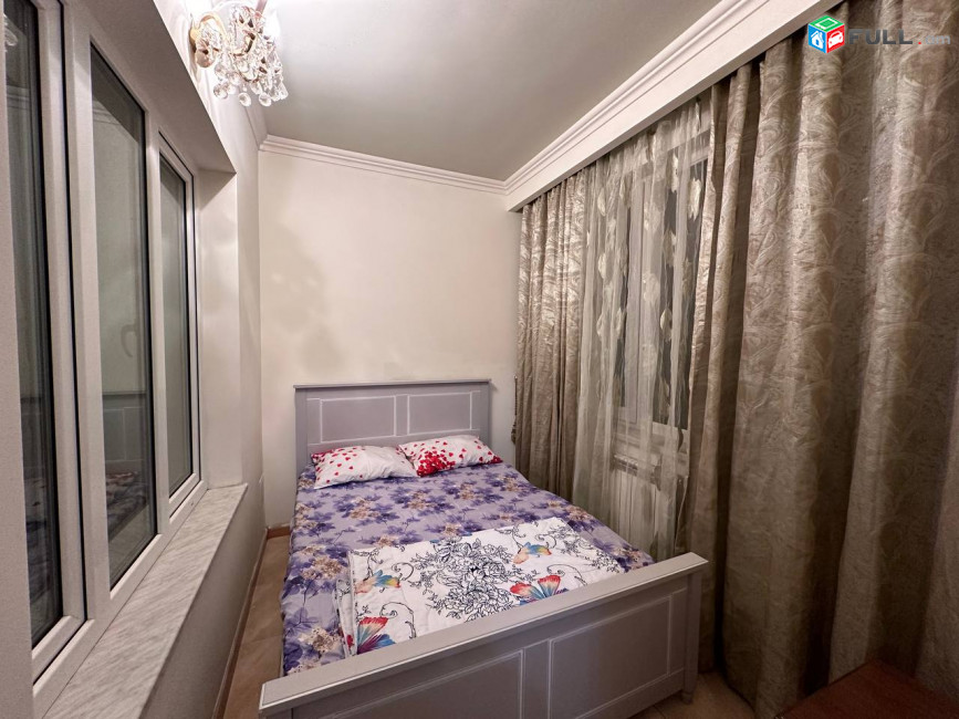 Վարձով 3 սենյականոց բնակարան։ For rent կոդ B1635