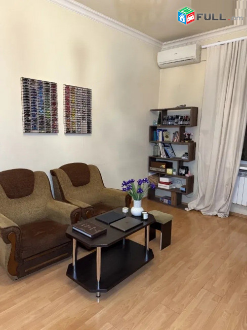 Վարձով 2 սենյականոց բնակարան։ For rent կոդ B1637
