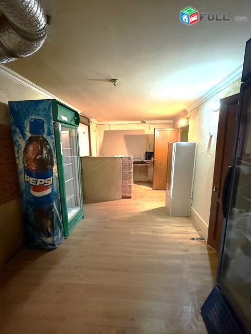 Վարձով է տրվում 1-ին գիծ կոմերցիոն տարածք։ For rent կոդ G