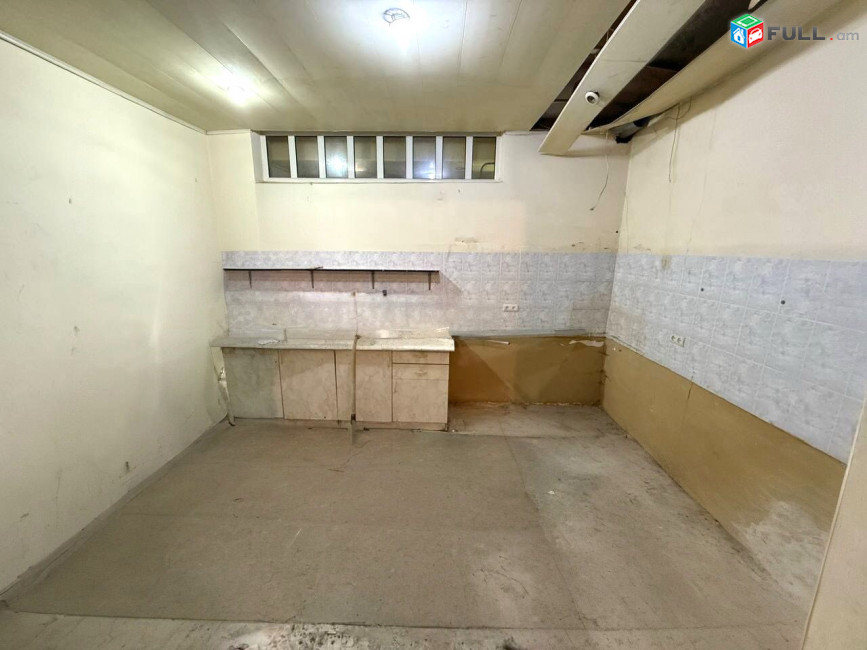 Վարձով է տրվում 1-ին գիծ կոմերցիոն տարածք։ For rent կոդ G