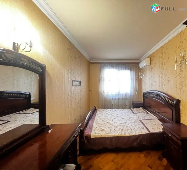 Վարձով է տրվում 4 սենյականոց բնակարան։ For rent կոդ B1638