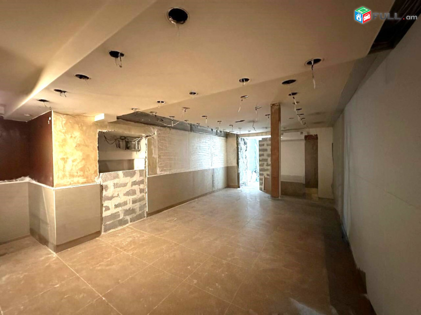 Վարձով է տրվում 1-ին գիծ կոմերցիոն տարածք։ For rent կոդ G2588