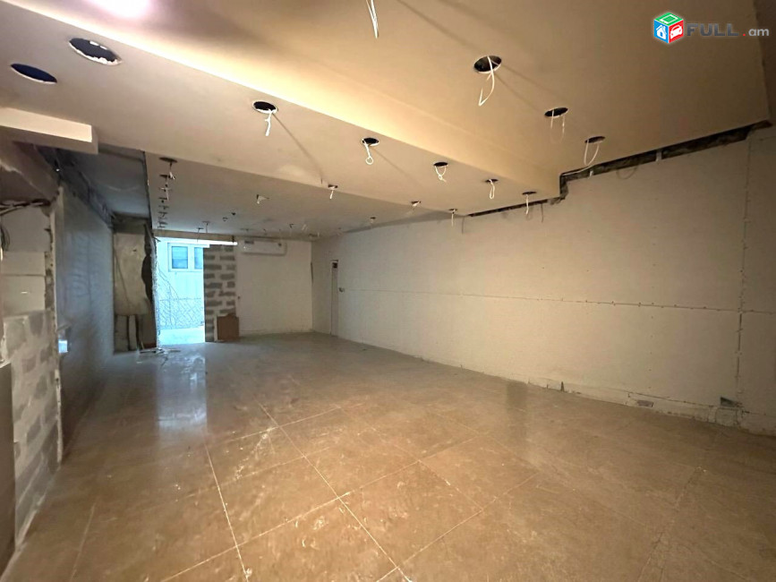 Վարձով է տրվում 1-ին գիծ կոմերցիոն տարածք։ For rent կոդ G2588