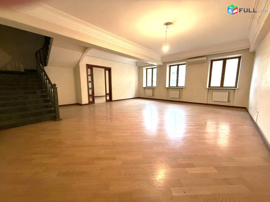 Վարձով 1-ին գիծ կոմերցիոն տարածք։For rent կոդ G2591