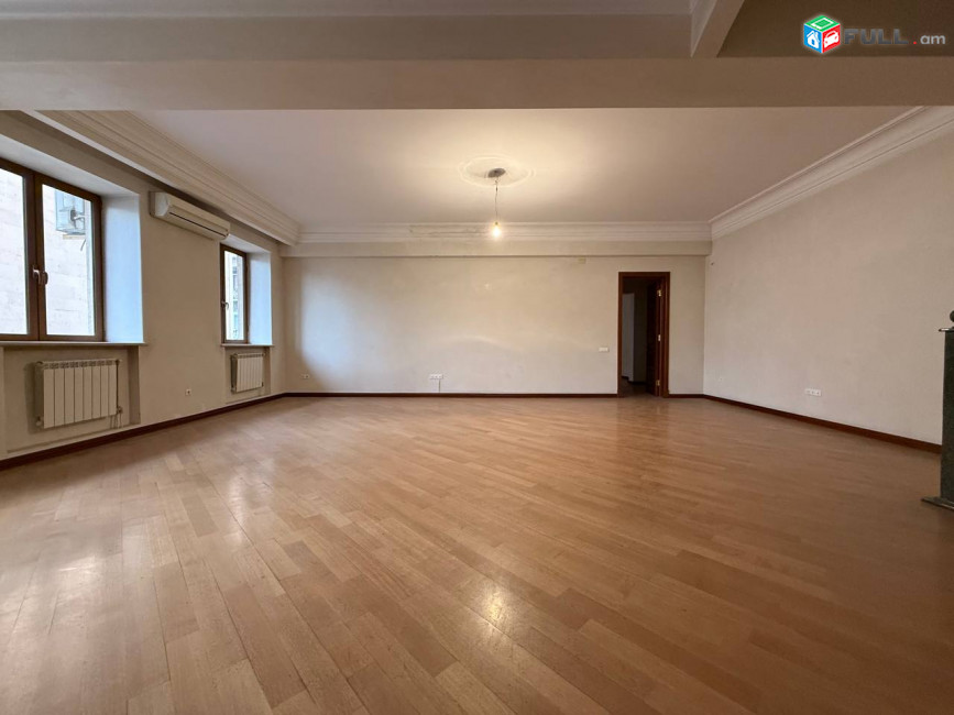 Վարձով 1-ին գիծ կոմերցիոն տարածք։For rent կոդ G2591