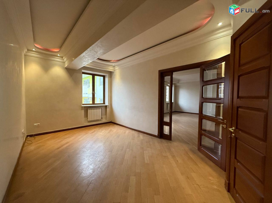 Վարձով 1-ին գիծ կոմերցիոն տարածք։For rent կոդ G2591