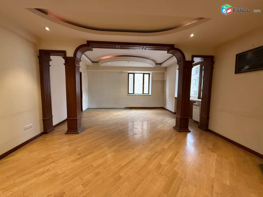 Վարձով 1-ին գիծ կոմերցիոն տարածք։For rent կոդ G2591