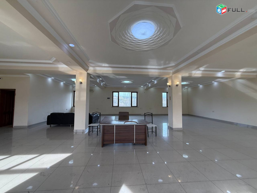 Վարձով ապակյա ճակատով կոմերցիոն տարածք։ For rent կոդ G2595