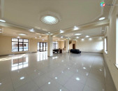 Վարձով ապակյա ճակատով կոմերցիոն տարածք։ For rent կոդ G2595
