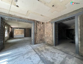 Վաճառվում է 1-ին գիծ երկհարկանի կոմերցիոն տարածք։ For sale կոդ C1821