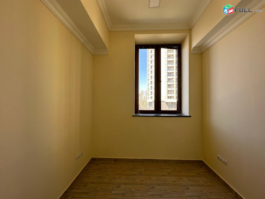 Վարձով է տրվում 1-ին գիծ կոմերցիոն տարածք։ For rent կոդ G2599