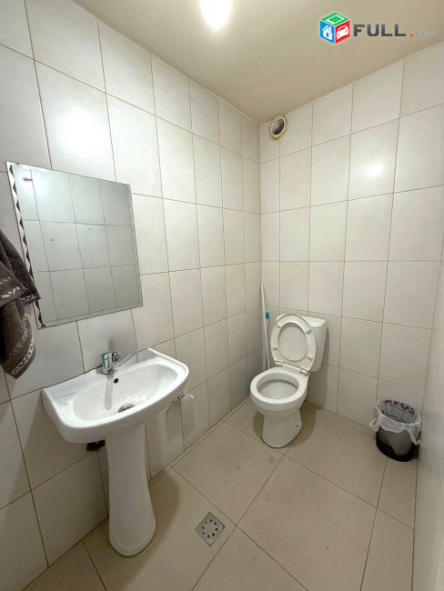 Վարձով 1-ին գիծ կոմերցիոն տարածք։ For rent կոդ G2603