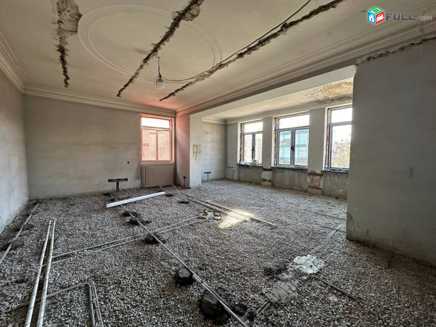 Վարձով է տրվում 1-ին գիծ կոմերցիոն տարածք։ For rent կոդ G2602