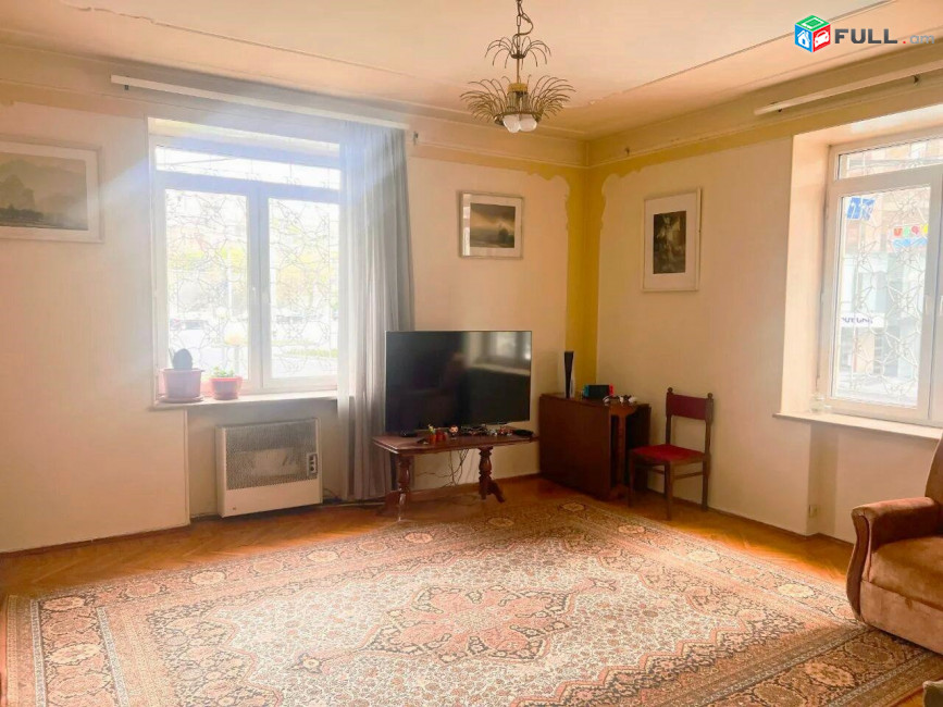 Վաճառվում է 2 սենյականոց բնակարան։ For sale կոդ C1829