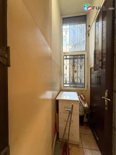  Վաճառվում է 2 սենյականոց բնակարան։ For sale կոդ C1830