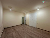 Վաճառվում է 1-ին գիծ կոմերցիոն տարածք։ For sale կոդ C1836