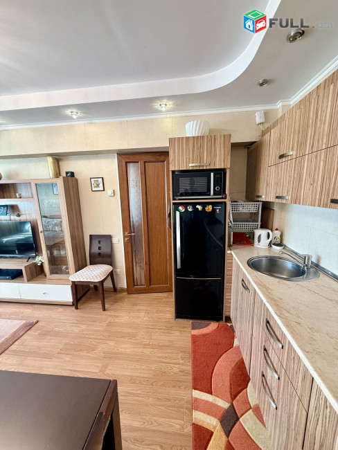 Վարձով է տրվում 2 սենյականոց բնակարան։ For rent կոդ B1640