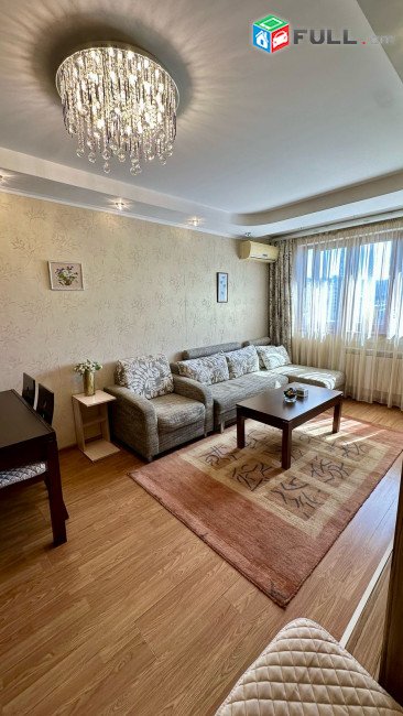 Վարձով է տրվում 2 սենյականոց բնակարան։ For rent կոդ B1640