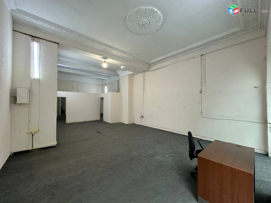  Վարձով է տրվում 1-ին գիծ կոմերցիոն տարածք։ For rent կոդ G2616
