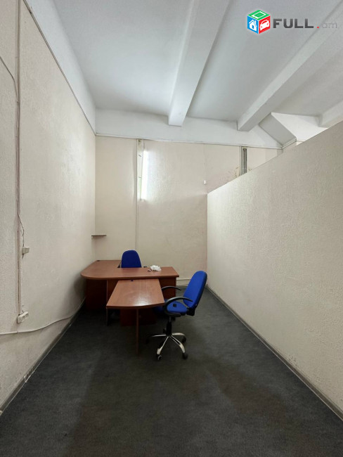  Վարձով է տրվում 1-ին գիծ կոմերցիոն տարածք։ For rent կոդ G2616