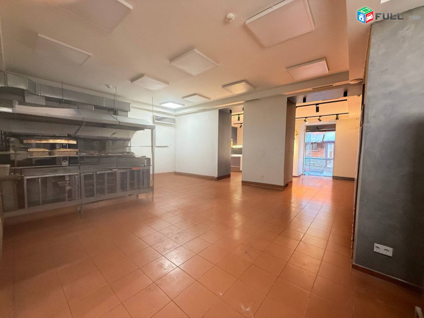  Վարձով է տրվում 1-ին գիծ կոմերցիոն տարածք։ For rent կոդ G1222