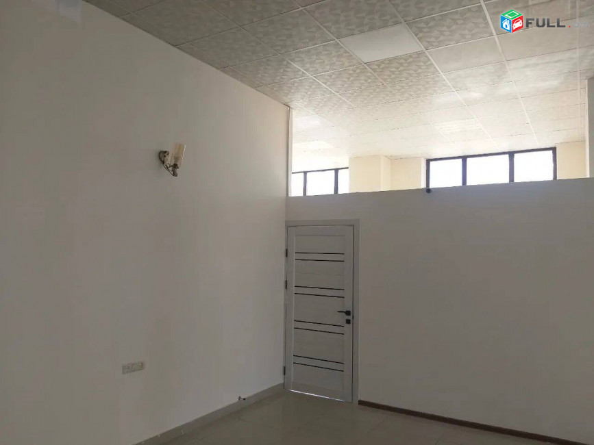  Վարձով է տրվում 1-ին գիծ կոմերցիոն տարածք։ For rent կոդ G2622
