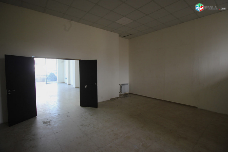 Վարձով է տրվում 1-ին գիծ կոմերցիոն տարածք։ For rent կոդ G1987