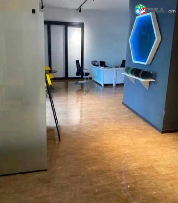 Վարձով է տրվում 1-ին գիծ կոմերցիոն տարածք։ For rent կոդ G2624