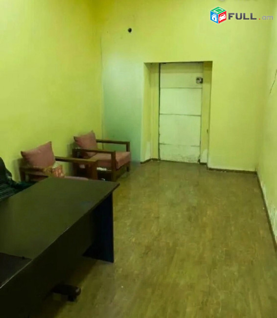 Վարձով է տրվում 1-ին գիծ կոմերցիոն տարածք։ For rent կոդ G2624