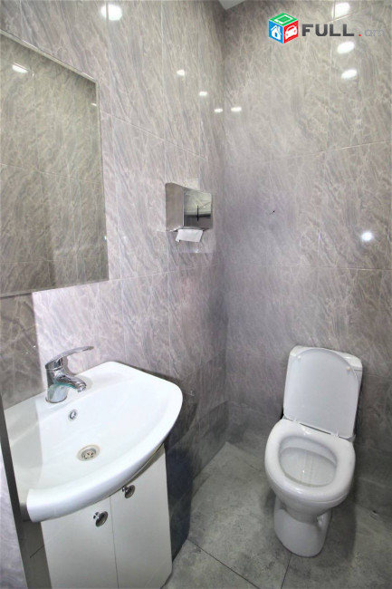 Վարձով է տրվում 1-ին գիծ կոմերցիոն տարածք։ For rent կոդ G1668