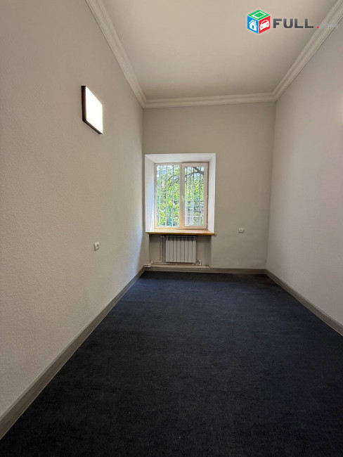 Վարձով է տրվում կոմերցիոն տարածք։ For rent կոդ G2629