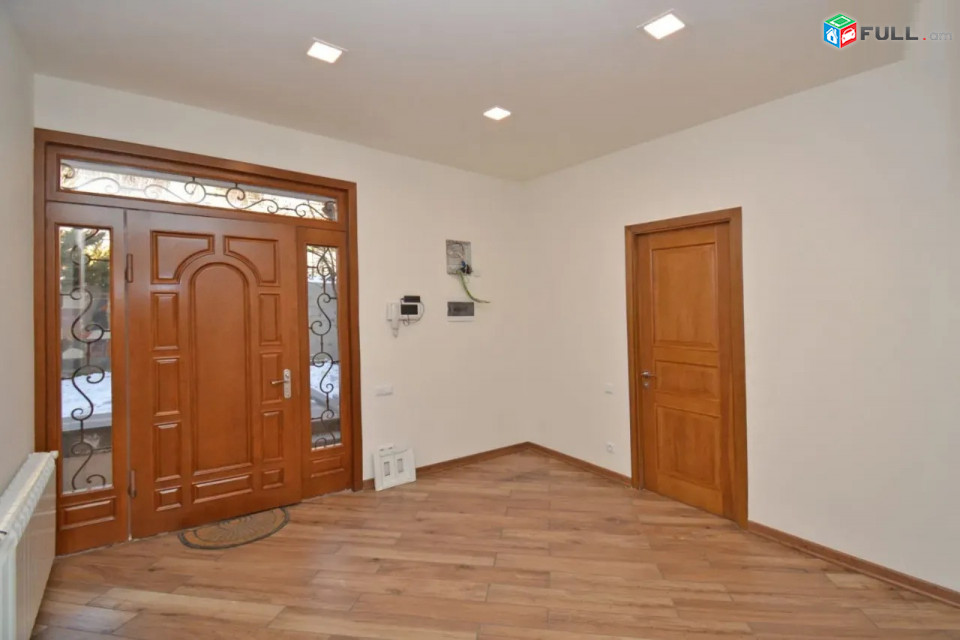 Վարձով է տրվում  գրասենյակային տարածք։ For rent կոդ G2631