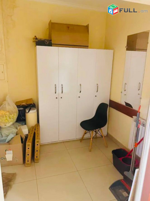 Վարձով է տրվում 1-ին գիծ կոմերցիոն տարածք։ For rent կոդ G2638