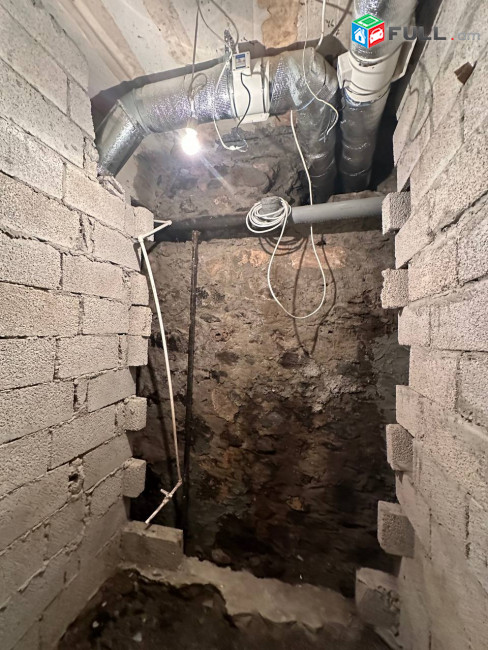 Ամիրյան փողոցում, վարձով է տրվում կոմերցիոն տարածք։ For rent կոդ G2643