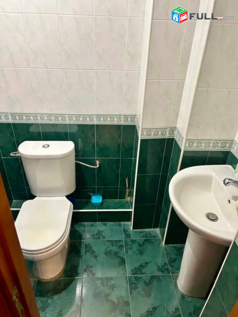 Վաճառվում է 1-ին գիծ կոմերցիոն տարածք։ For sale կոդ C1858