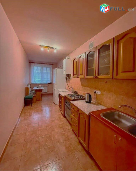 Վաճառվում է 1-ին գիծ կոմերցիոն տարածք։ For sale կոդ C1858