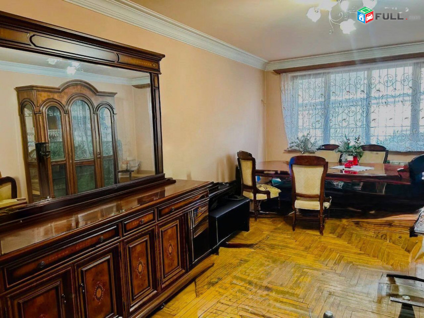 Վաճառվում է 1-ին գիծ կոմերցիոն տարածք։ For sale կոդ C1858
