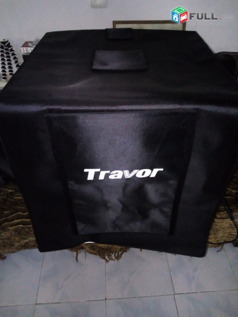 TRAVOR SOFT LIGHT BOX