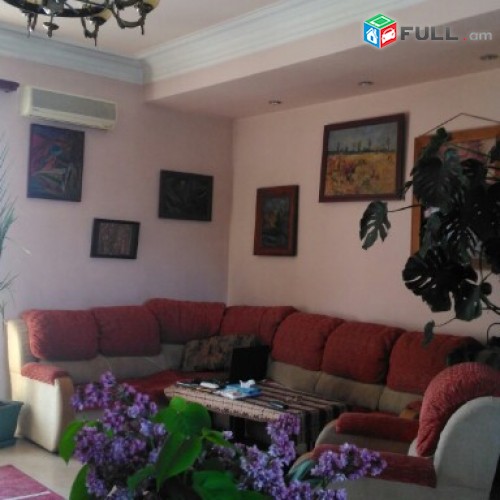 3 հարկանի բնակարան սակարկելի