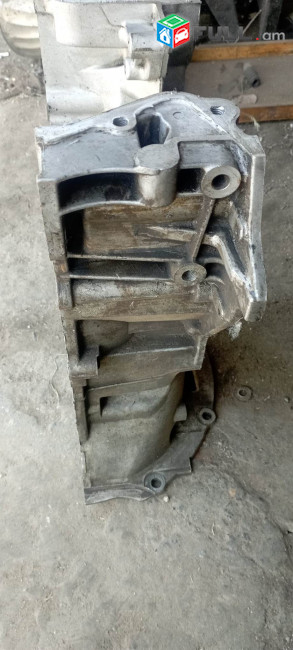Toyota Ipsum 2.4 mator  karter(mec ev poqr) maxavik shkiv